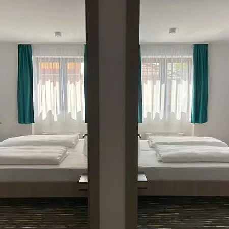 Avarka Guest house *